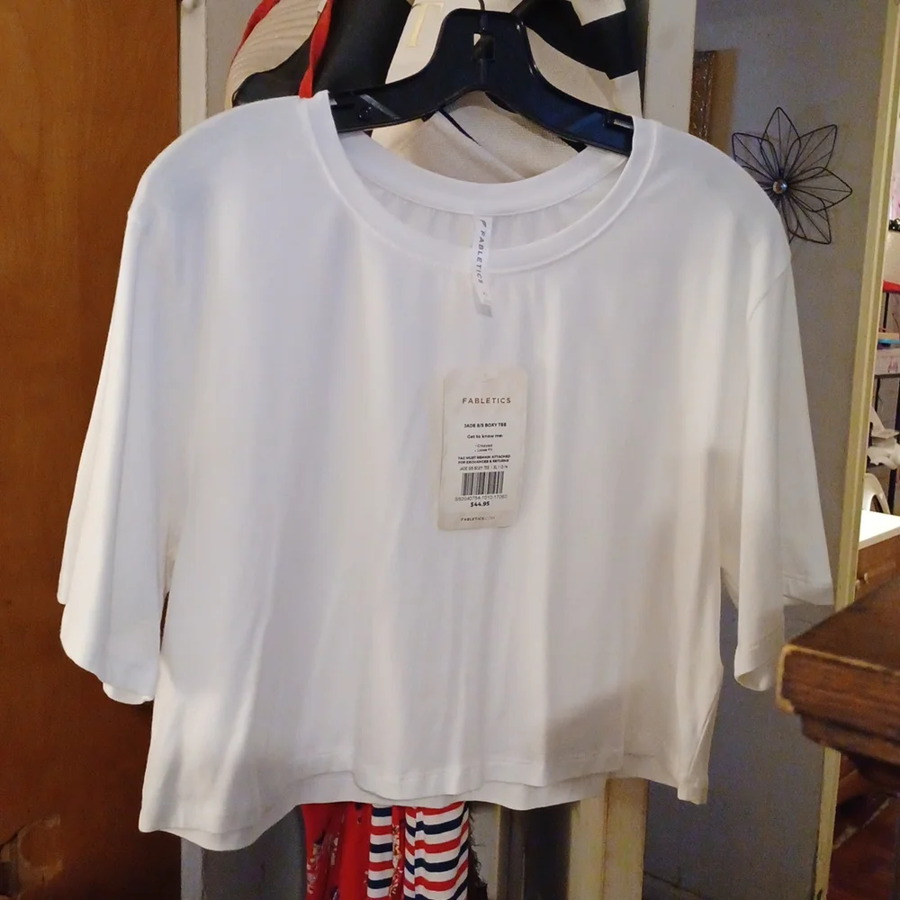 Fabletics Jade s/s Boxy Tee - Picture 5 of 7